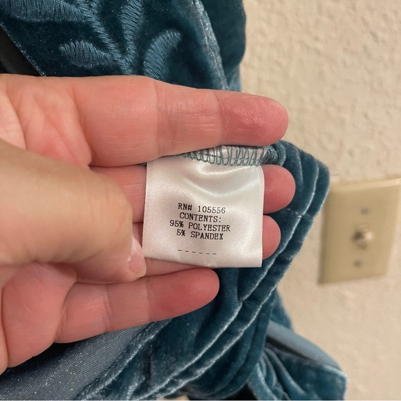 Elegant Teal Embroidered Cardigan kimono plus size - Picture 4 of 8